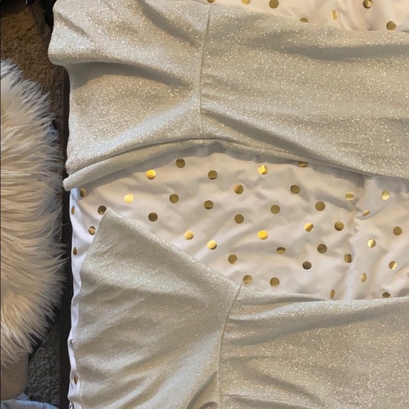 Two piece silver long sleeve bell bottom set - Picture 6 of 6